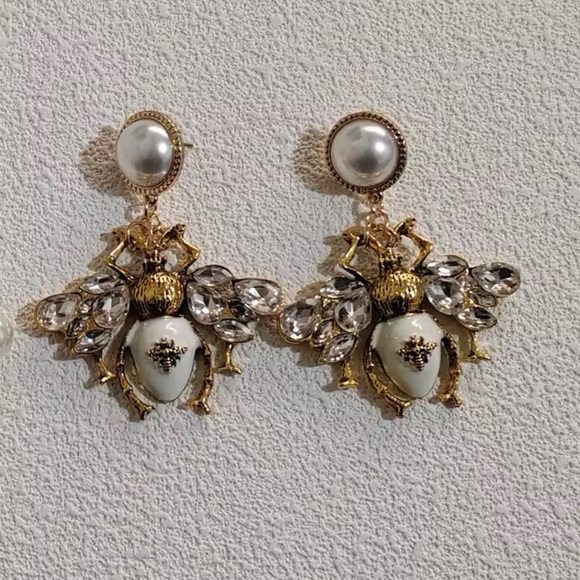 Anthropologie Jewelry - Vintage Honeybee Elegant Gold White Crystal Pearl Bee Earrings